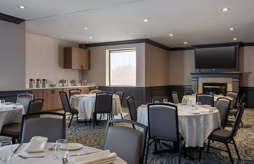Holiday Inn Hotel & Suites St.Catharines-Niagara By Ihg-1